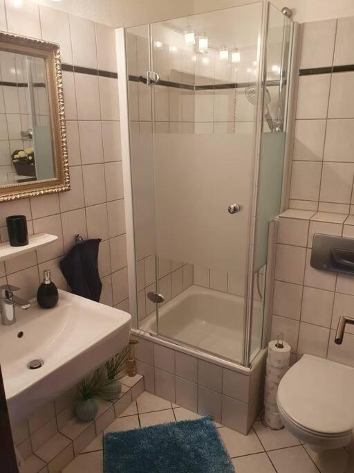 Zentrale Messe/Ferien Whg Mit Garten & Parkplatz Ratingen Zewnętrze zdjęcie